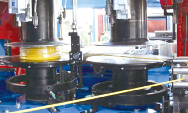 ACP-400H 雙頭自動成軸 ( 成盤 )、成圈包裝生產(chǎn)線